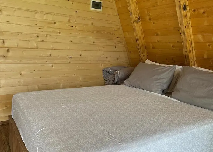 Hostel Kukaj *