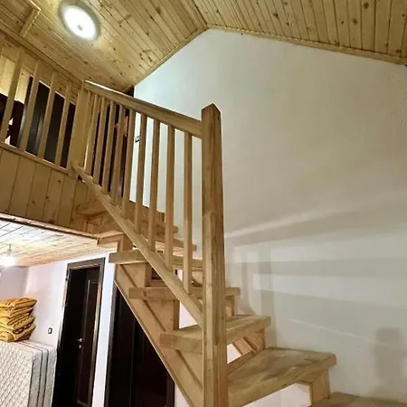 بيت شباب Kukaj