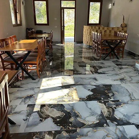 بيت شباب Kukaj