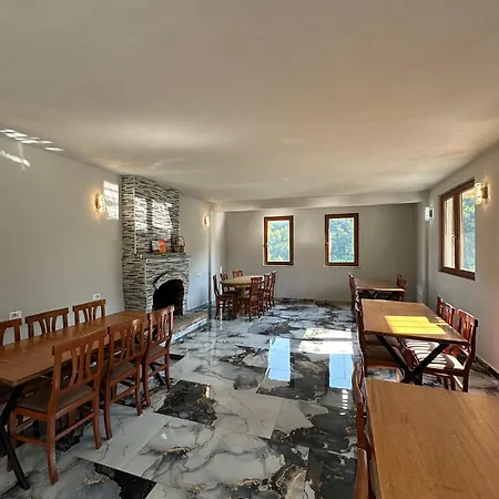 Kukaj * فالبني