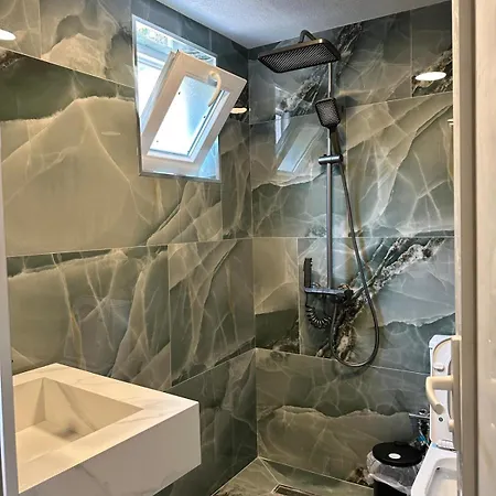 بيت شباب Kukaj *