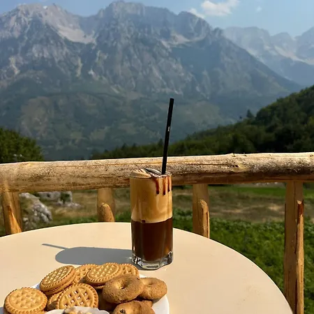 Kukaj بيت شباب